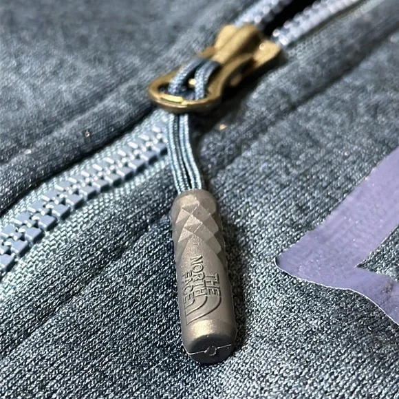 THE NORTH FACE Men’s Canyonlands 1/2 Zip - Picture 7 of 13